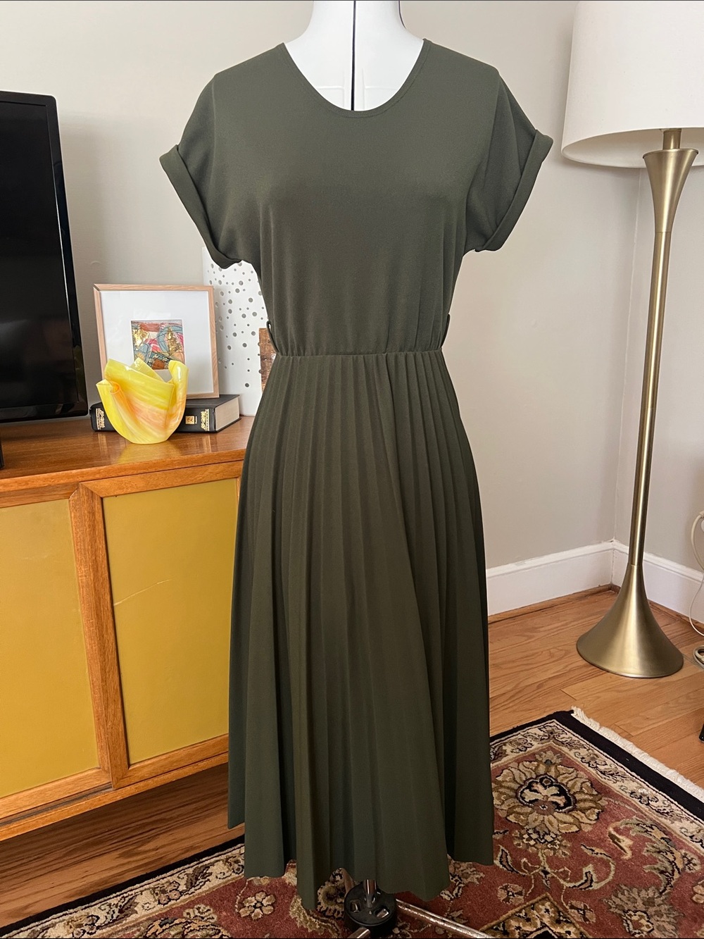 Classic Olive Green Pleated Midi Dress - Women